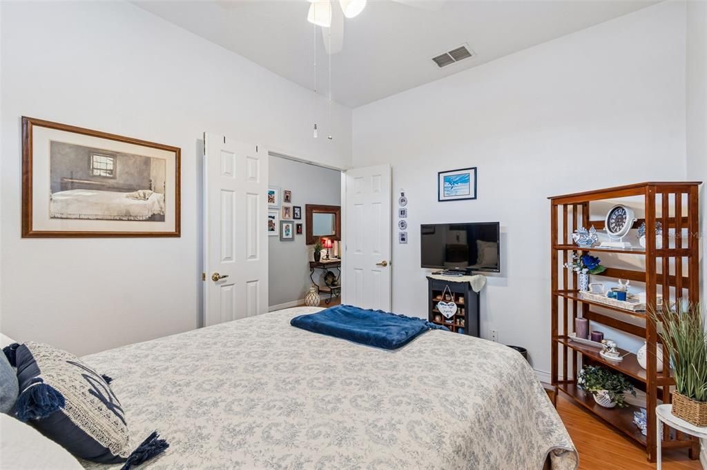 For Sale: $315,000 (2 beds, 2 baths, 1574 Square Feet)
