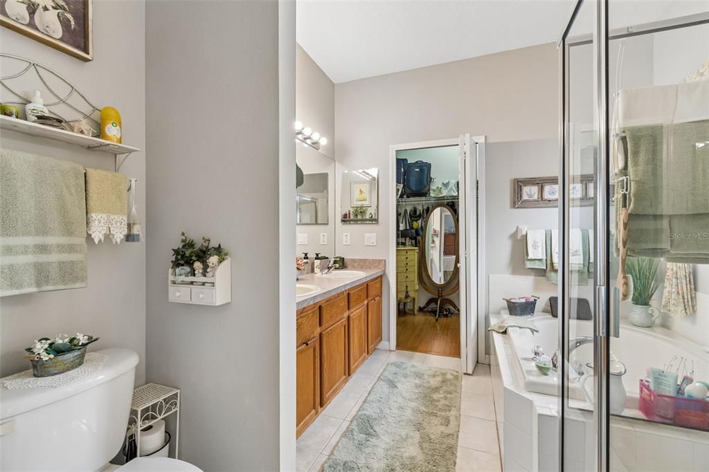 For Sale: $315,000 (2 beds, 2 baths, 1574 Square Feet)