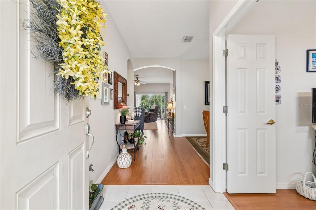 For Sale: $315,000 (2 beds, 2 baths, 1574 Square Feet)