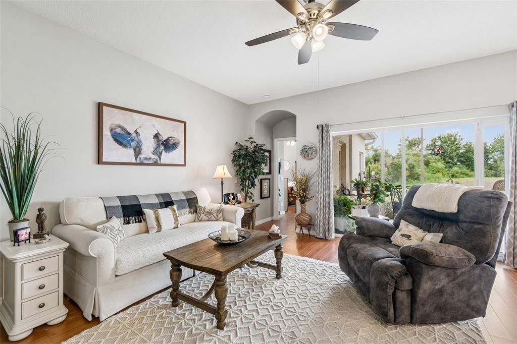 For Sale: $315,000 (2 beds, 2 baths, 1574 Square Feet)