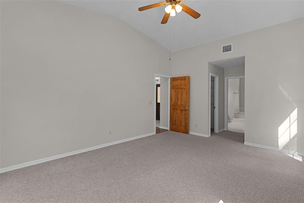 Active With Contract: $440,000 (3 beds, 2 baths, 2189 Square Feet)