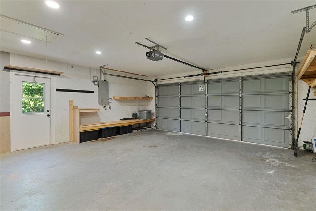 Active With Contract: $440,000 (3 beds, 2 baths, 2189 Square Feet)