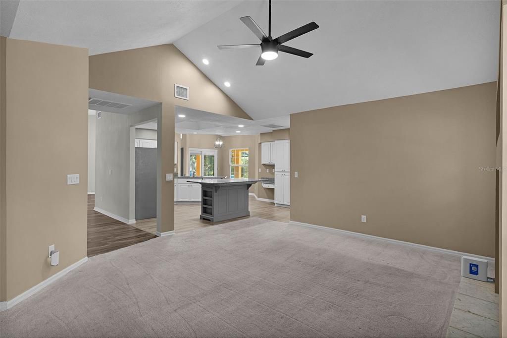 Active With Contract: $440,000 (3 beds, 2 baths, 2189 Square Feet)