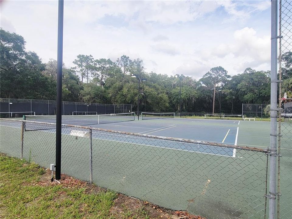 Active With Contract: $440,000 (3 beds, 2 baths, 2189 Square Feet)