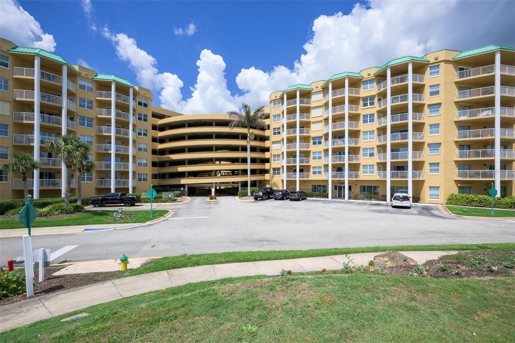 На продажу: $399,000 (2 спален, 2 ванн, 1428 Квадратных фут)