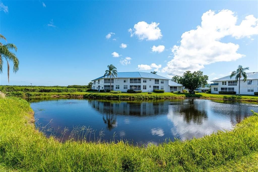 For Rent: $2,700 (3 beds, 2 baths, 1216 Square Feet)