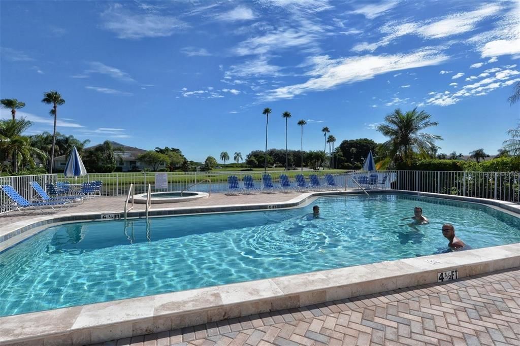 For Rent: $2,700 (3 beds, 2 baths, 1216 Square Feet)