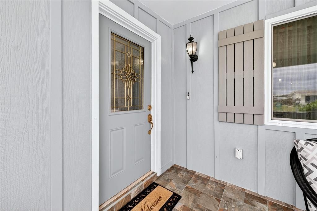 For Sale: $329,900 (2 beds, 2 baths, 1852 Square Feet)