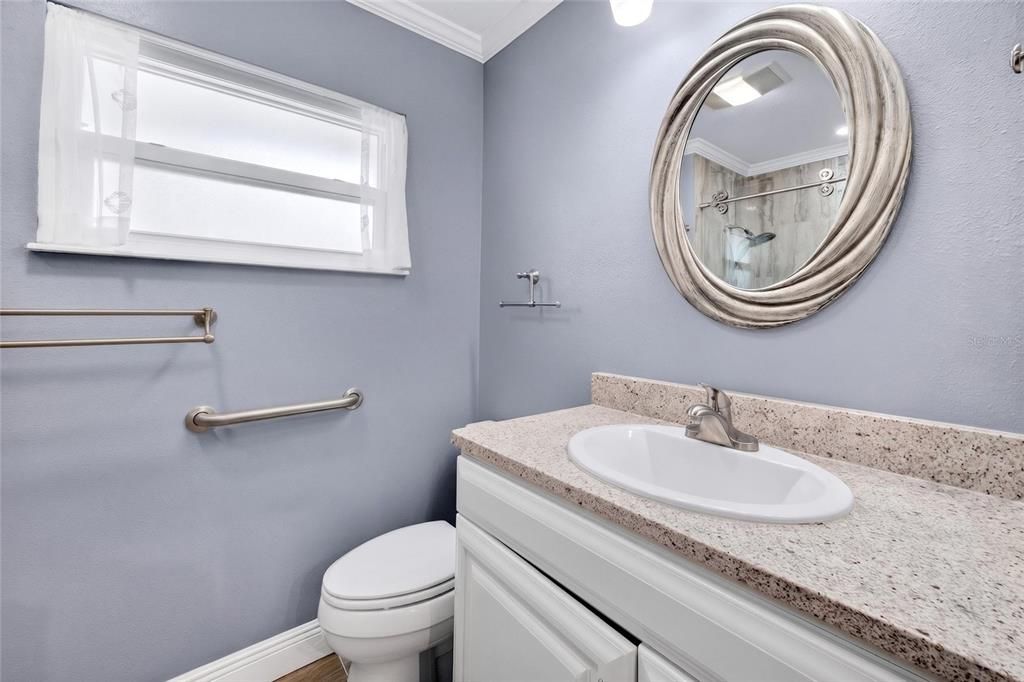 For Sale: $329,900 (2 beds, 2 baths, 1852 Square Feet)