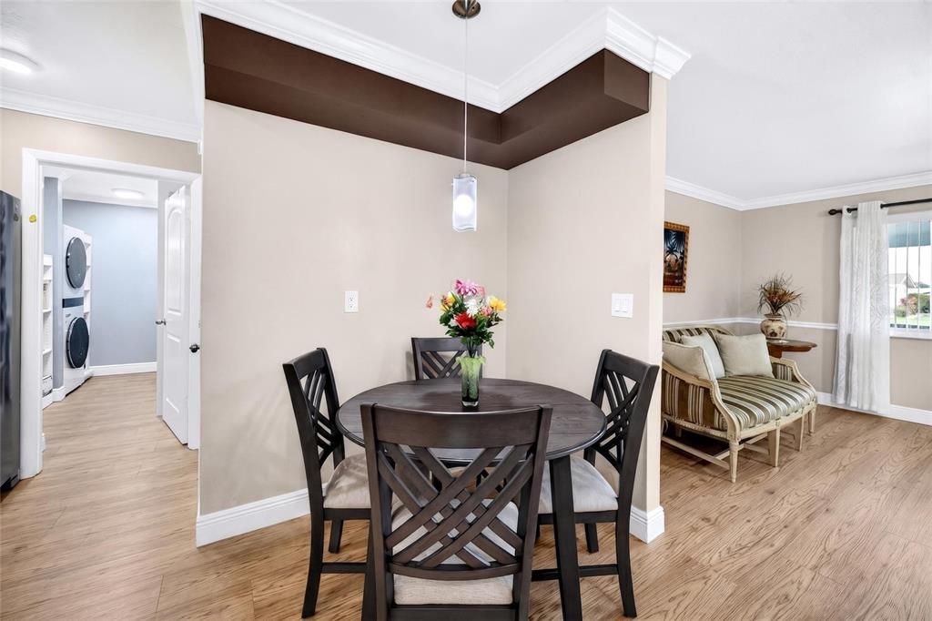 For Sale: $329,900 (2 beds, 2 baths, 1852 Square Feet)