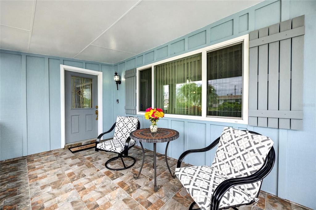 For Sale: $329,900 (2 beds, 2 baths, 1852 Square Feet)