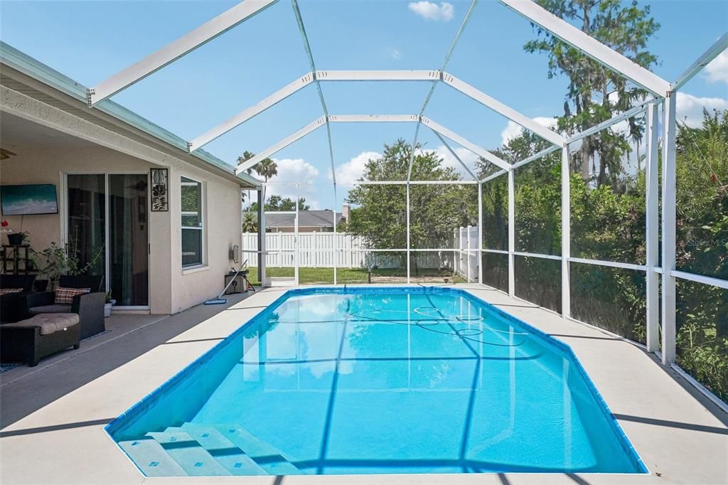 For Sale: $695,000 (4 beds, 2 baths, 2442 Square Feet)
