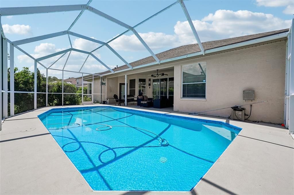 For Sale: $695,000 (4 beds, 2 baths, 2442 Square Feet)