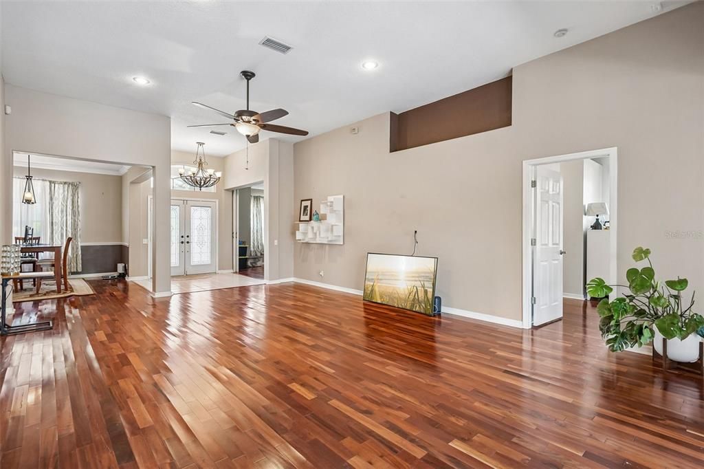 For Sale: $695,000 (4 beds, 2 baths, 2442 Square Feet)