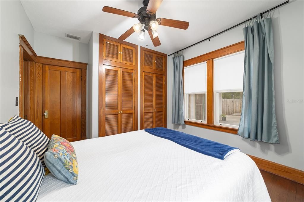 For Sale: $410,000 (3 beds, 1 baths, 1428 Square Feet)