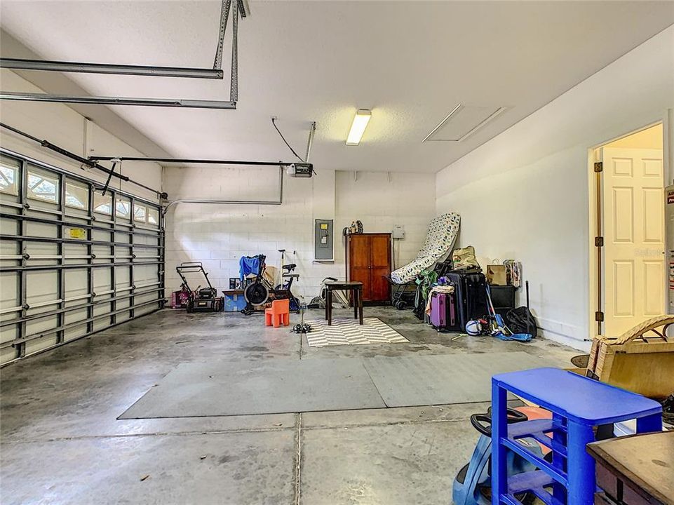 For Rent: $3,600 (4 beds, 3 baths, 2540 Square Feet)
