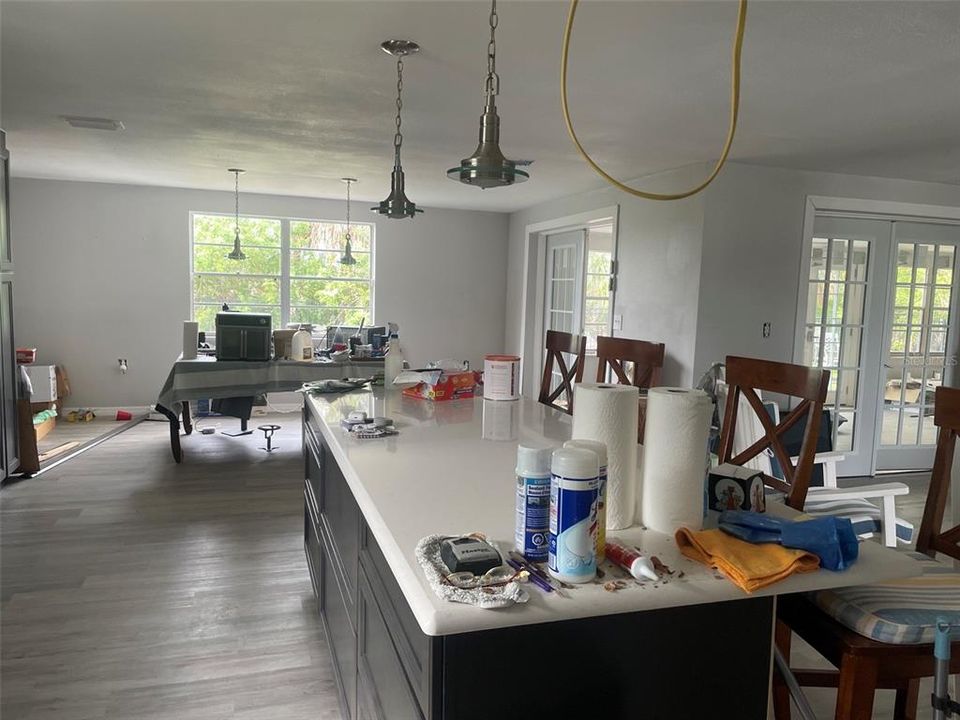For Sale: $324,000 (2 beds, 2 baths, 1709 Square Feet)