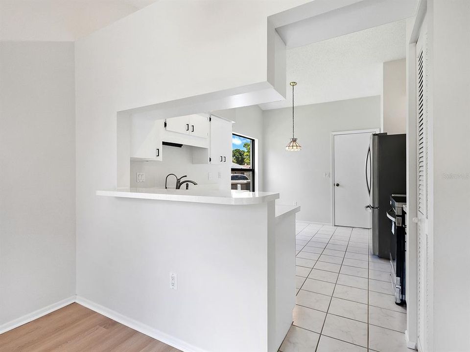 En Venta: $399,000 (3 camas, 2 baños, 1316 Pies cuadrados)