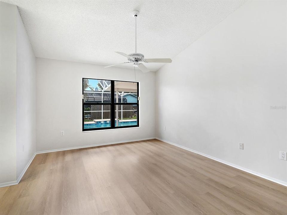 En Venta: $399,000 (3 camas, 2 baños, 1316 Pies cuadrados)