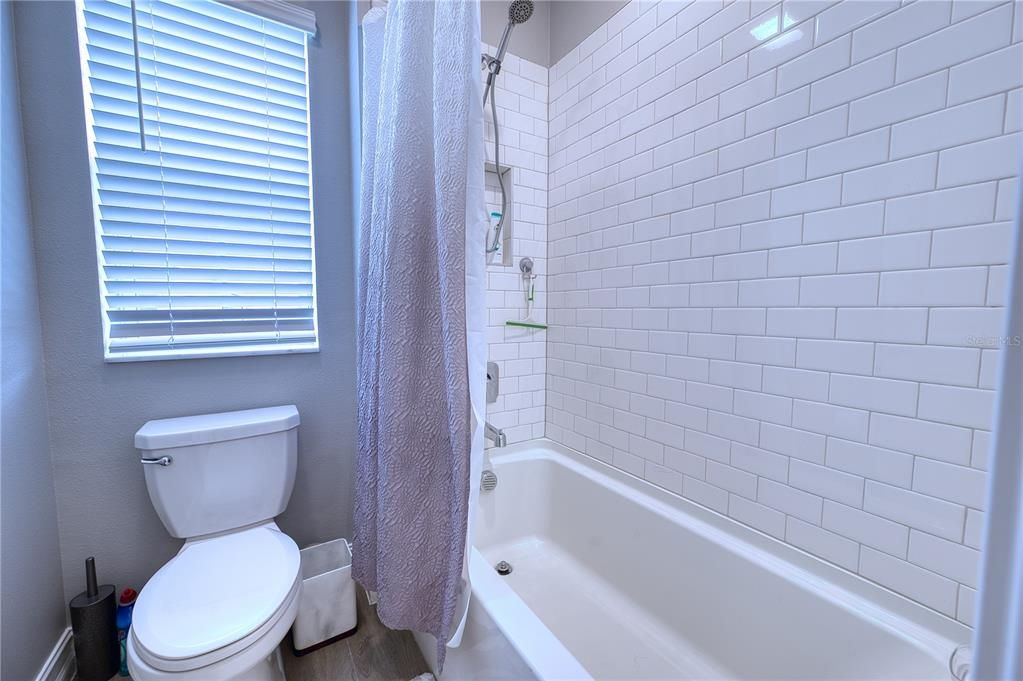 For Sale: $485,000 (5 beds, 4 baths, 2788 Square Feet)