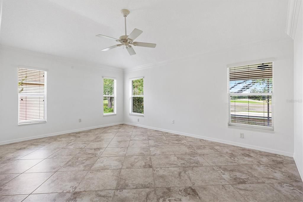 For Sale: $725,000 (3 beds, 2 baths, 2021 Square Feet)