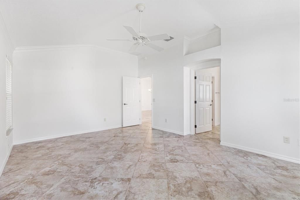 For Sale: $725,000 (3 beds, 2 baths, 2021 Square Feet)