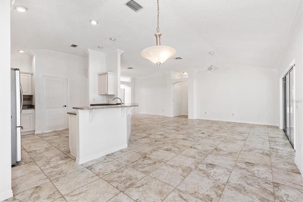 For Sale: $725,000 (3 beds, 2 baths, 2021 Square Feet)