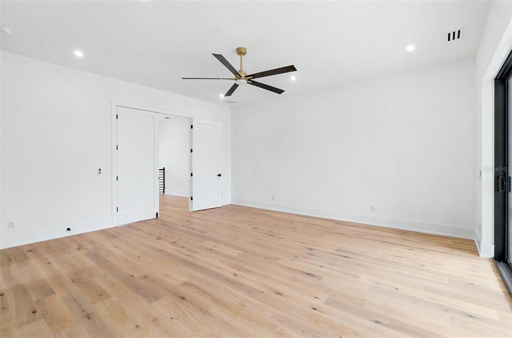 For Sale: $2,860,000 (5 beds, 5 baths, 4165 Square Feet)