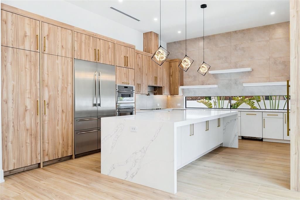For Sale: $2,860,000 (5 beds, 5 baths, 4165 Square Feet)