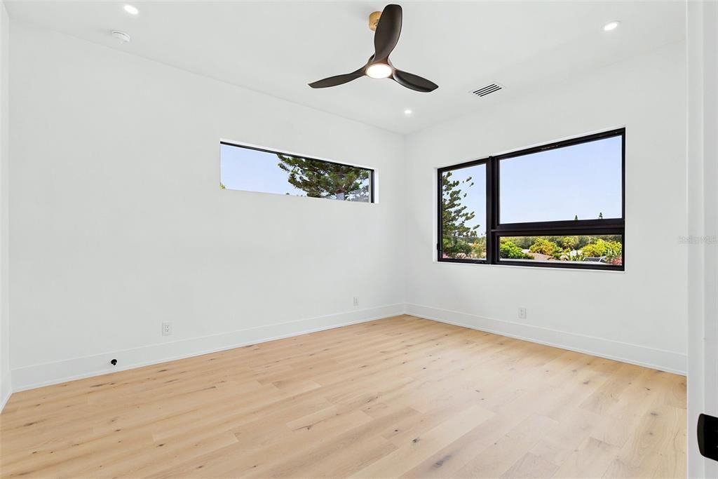 For Sale: $2,860,000 (5 beds, 5 baths, 4165 Square Feet)