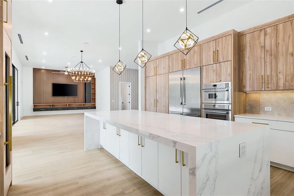 For Sale: $2,860,000 (5 beds, 5 baths, 4165 Square Feet)