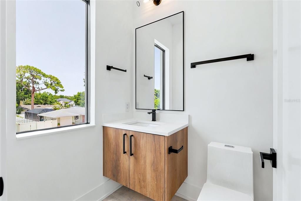 For Sale: $2,860,000 (5 beds, 5 baths, 4165 Square Feet)