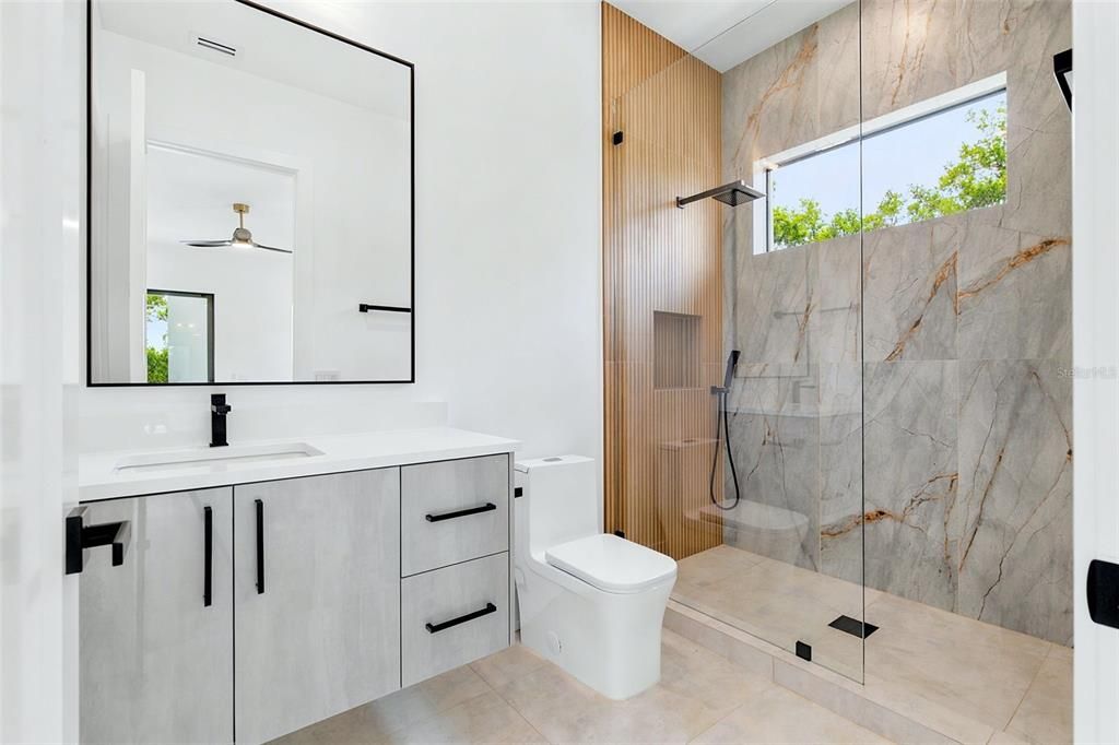 For Sale: $2,860,000 (5 beds, 5 baths, 4165 Square Feet)