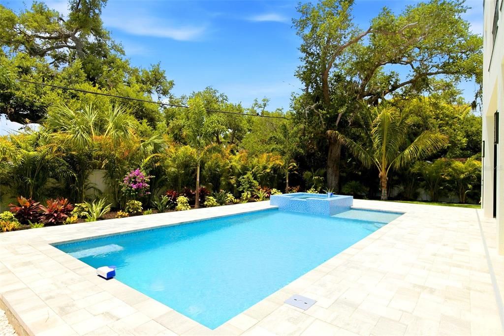 For Sale: $2,860,000 (5 beds, 5 baths, 4165 Square Feet)