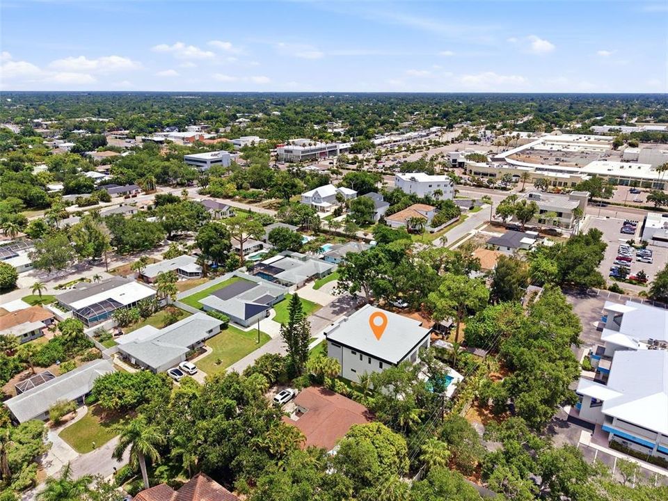 For Sale: $2,860,000 (5 beds, 5 baths, 4165 Square Feet)