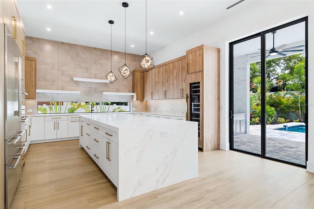 For Sale: $2,860,000 (5 beds, 5 baths, 4165 Square Feet)
