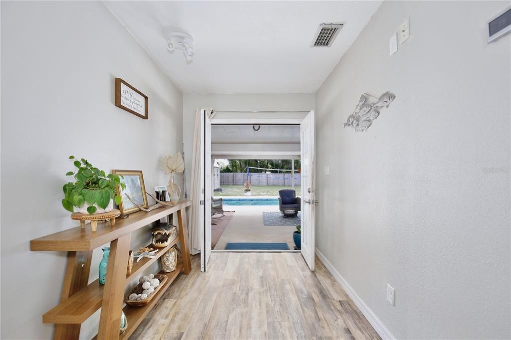En Venta: $350,000 (3 camas, 2 baños, 1632 Pies cuadrados)