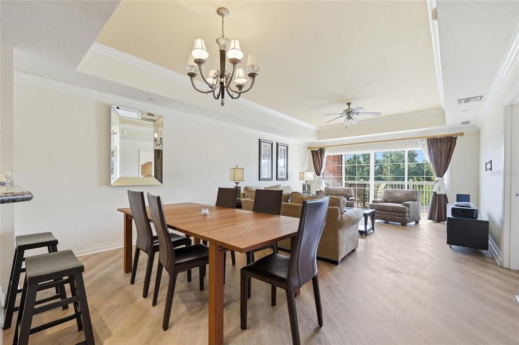 For Sale: $287,500 (3 beds, 3 baths, 1630 Square Feet)