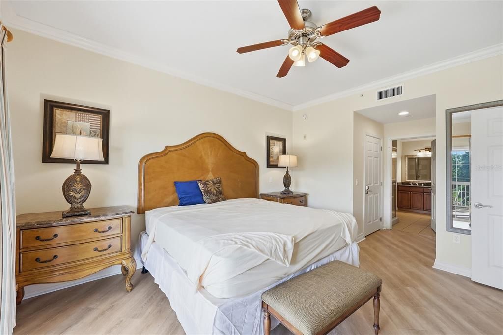 For Sale: $287,500 (3 beds, 3 baths, 1630 Square Feet)