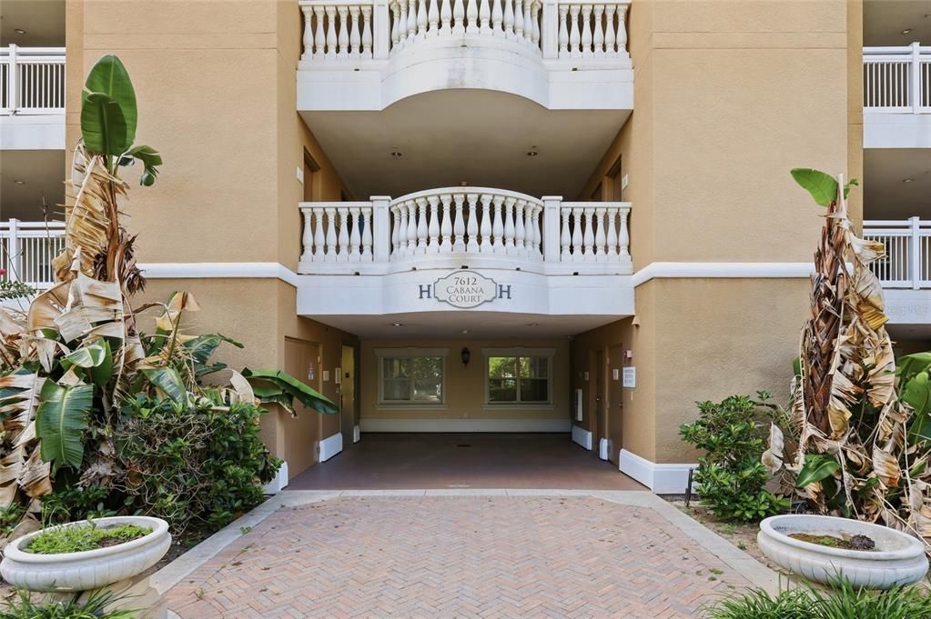 For Sale: $287,500 (3 beds, 3 baths, 1630 Square Feet)
