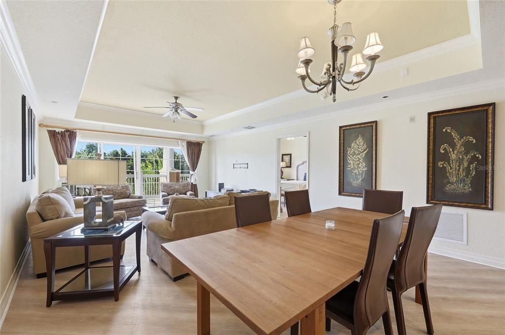 For Sale: $287,500 (3 beds, 3 baths, 1630 Square Feet)