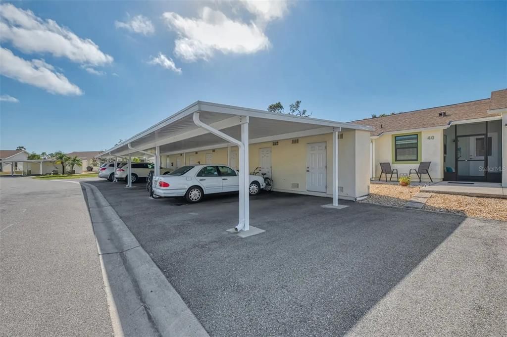 For Sale: $125,000 (2 beds, 2 baths, 933 Square Feet)