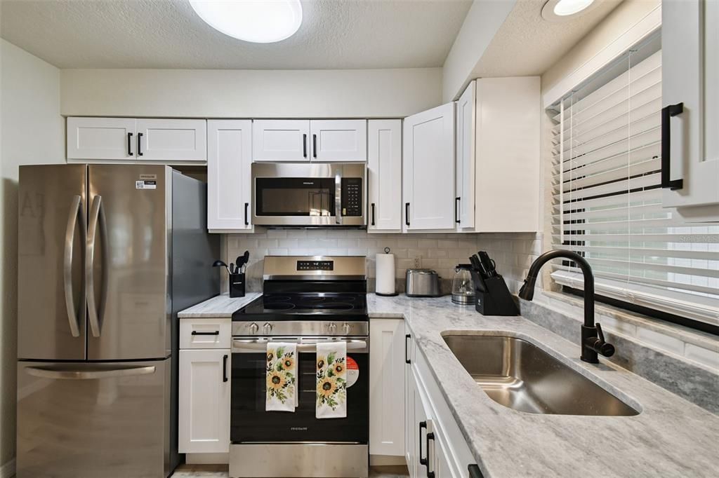 En Venta: $525,000 (3 camas, 2 baños, 1989 Pies cuadrados)