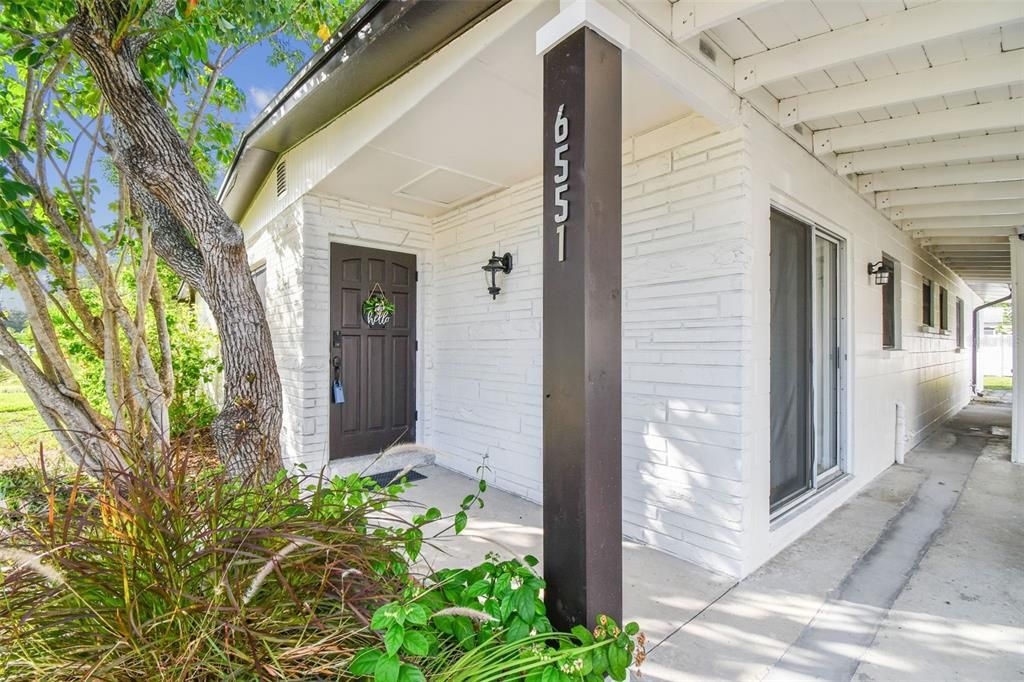 En Venta: $525,000 (3 camas, 2 baños, 1989 Pies cuadrados)