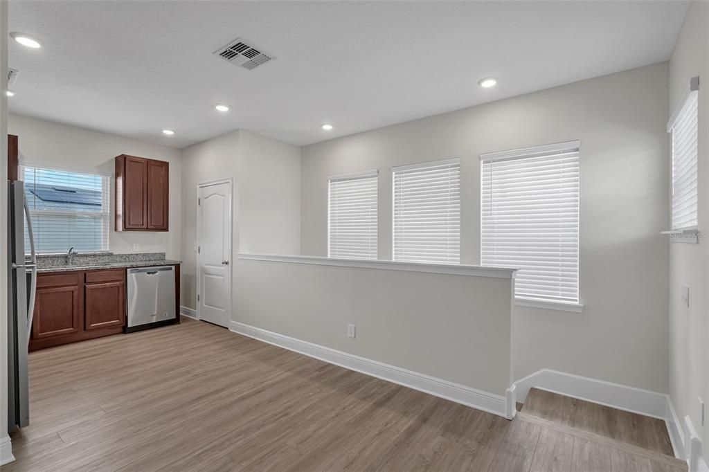 For Rent: $1,600 (1 beds, 1 baths, 600 Square Feet)
