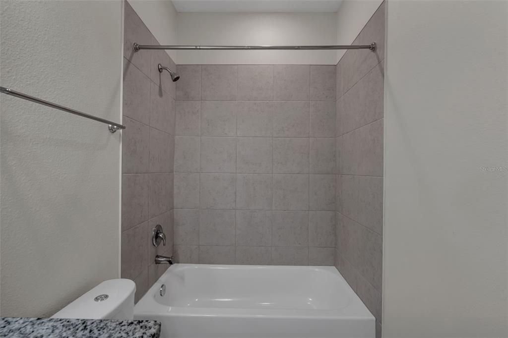 For Rent: $1,600 (1 beds, 1 baths, 600 Square Feet)