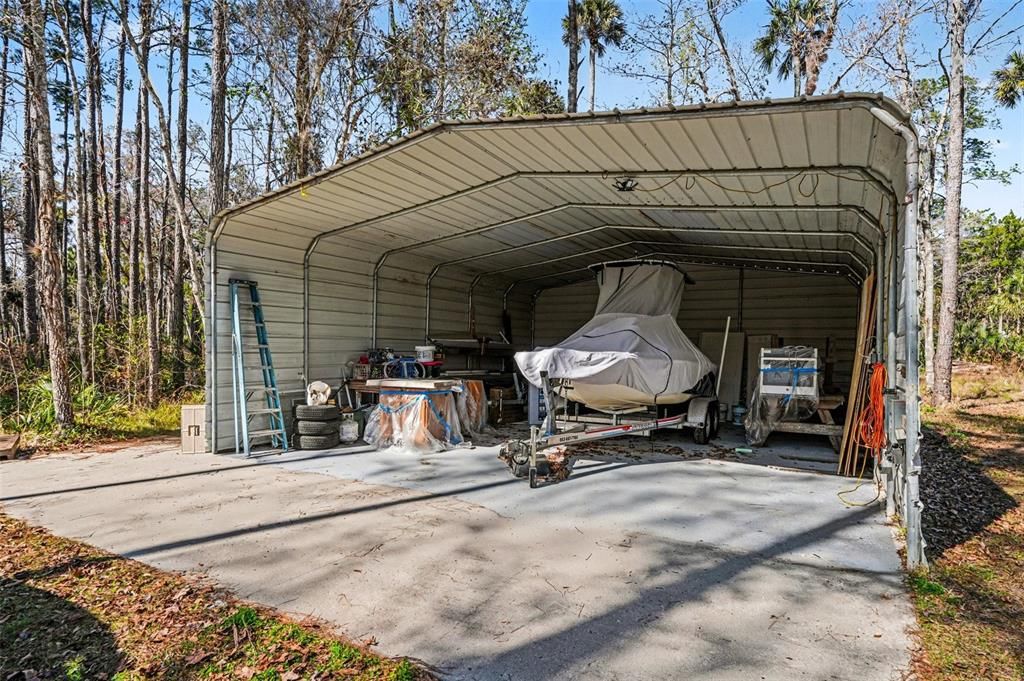 For Sale: $699,000 (2 beds, 2 baths, 966 Square Feet)