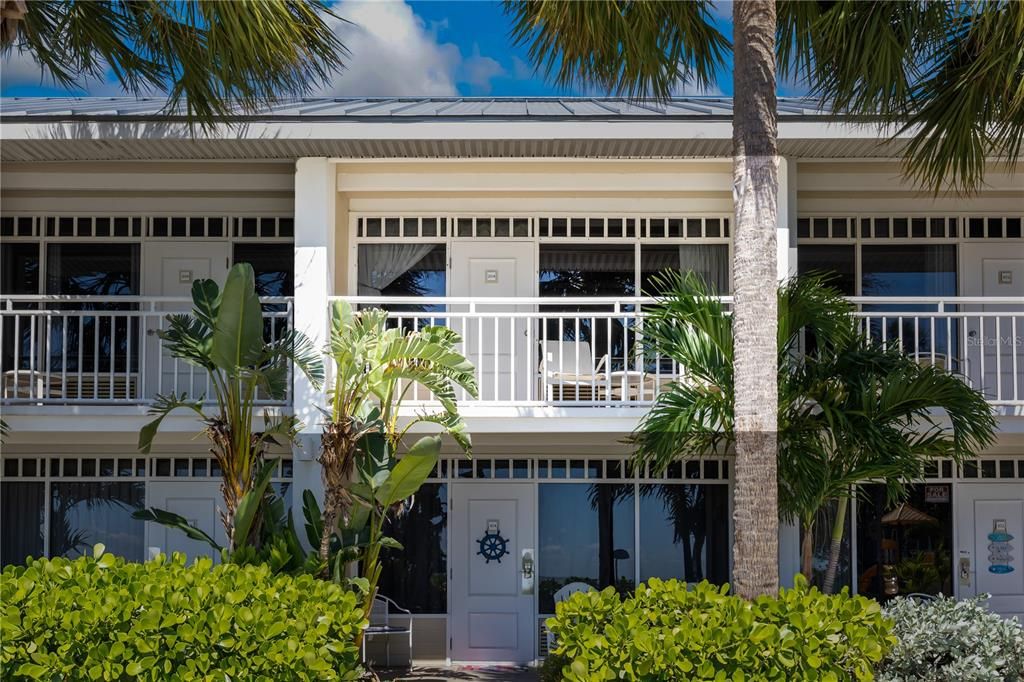 For Sale: $129,000 (0 beds, 1 baths, 308 Square Feet)