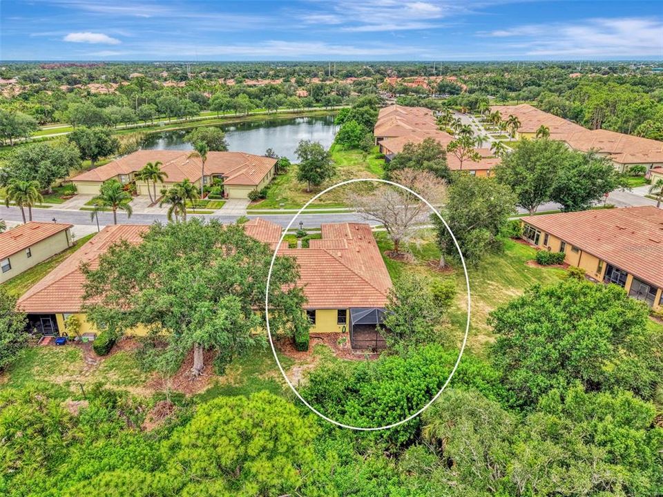 For Sale: $370,000 (2 beds, 2 baths, 1600 Square Feet)