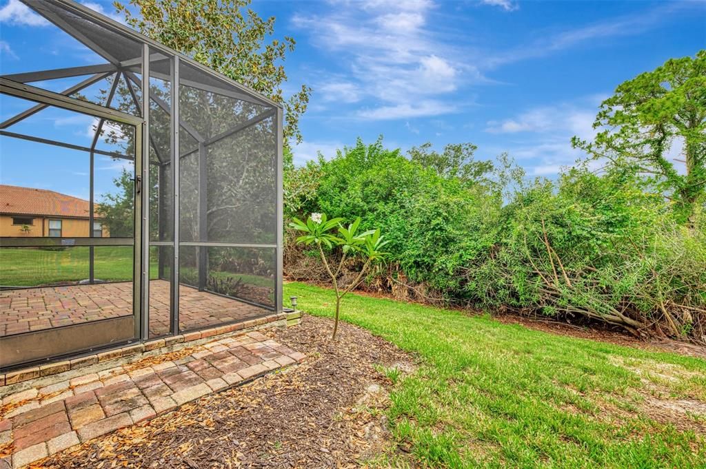 For Sale: $370,000 (2 beds, 2 baths, 1600 Square Feet)
